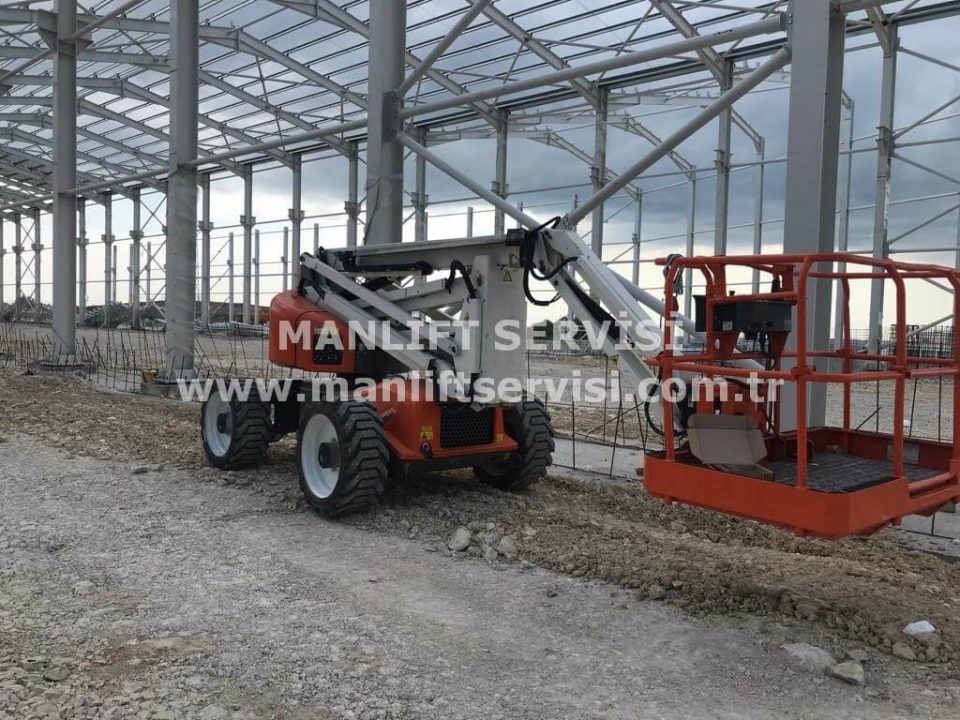 snorkel manlift